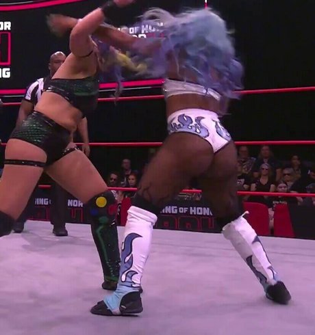 latex-onlyfans hd akt bild