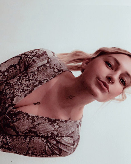 Leni Lovely sexy beste bilder