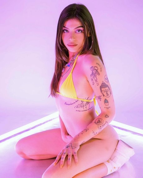 büro-milf-onlyfans nacktheit porno bild