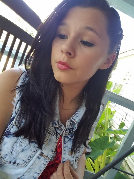 lil Emo Mami model erwachsene archiv