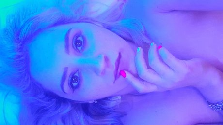 Lulu VIP_ pornostar exklusive bild