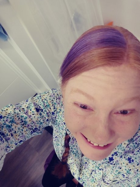 Kiki Moon schöne akt galerien