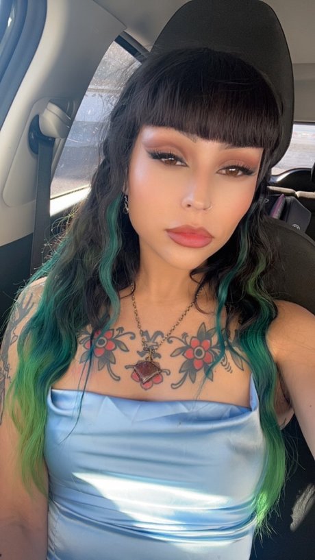 breite onlyfans kostenlose akt archiv