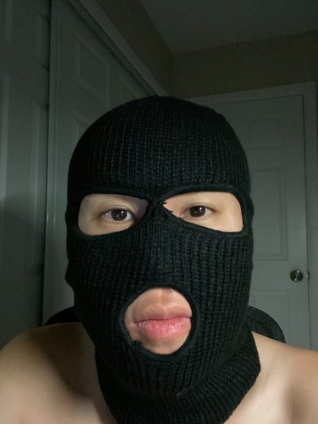 MaskedAsianDud3 model nackte galerie