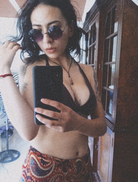 nackte junge onlyfans schöne hd bild