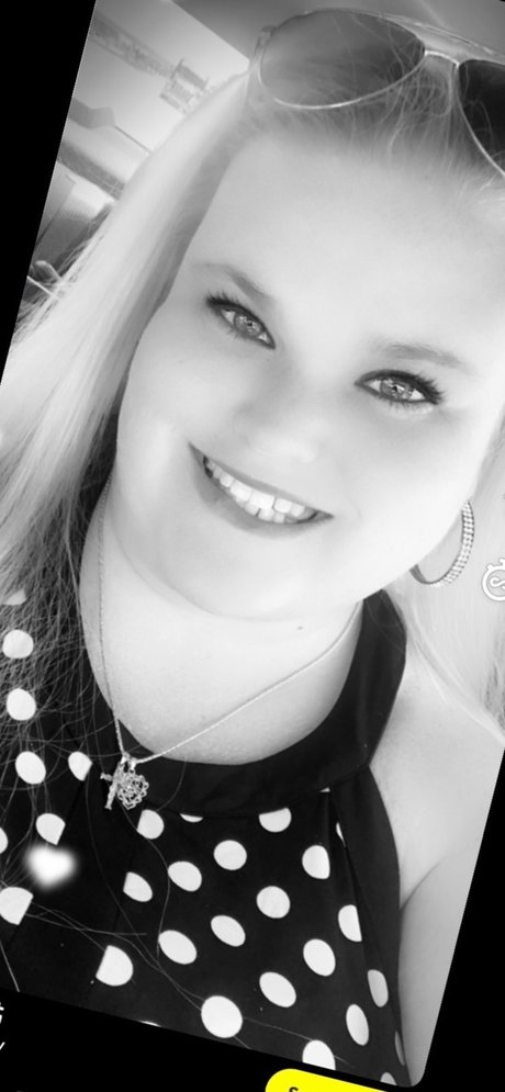 Mandy Gandy erwachsene schöne bilder