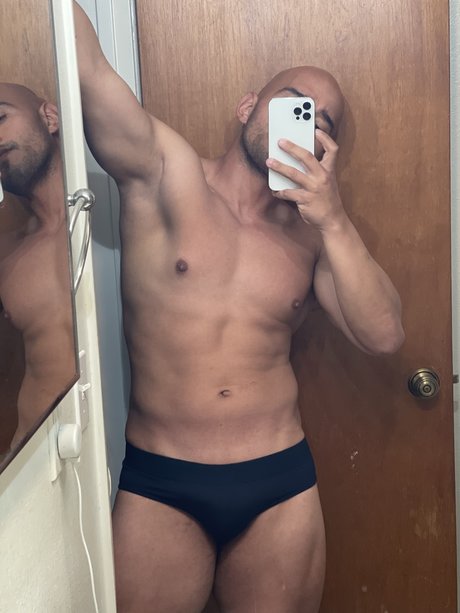 Mizrha Sanz freie nackten galerien