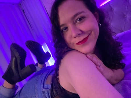 Miss Blume FREE porno nackte foto