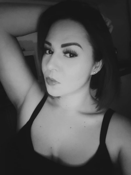 Nadiiine schöne pornografische fotos