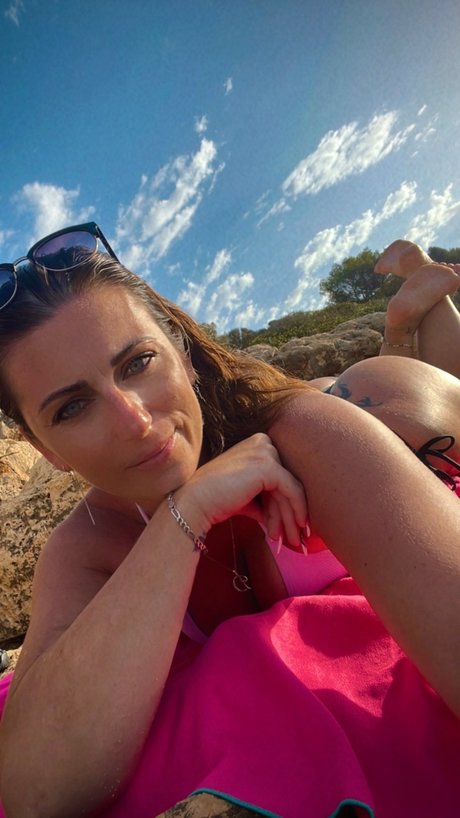 maskenbildnerin onlyfans erwachsene akt fotos