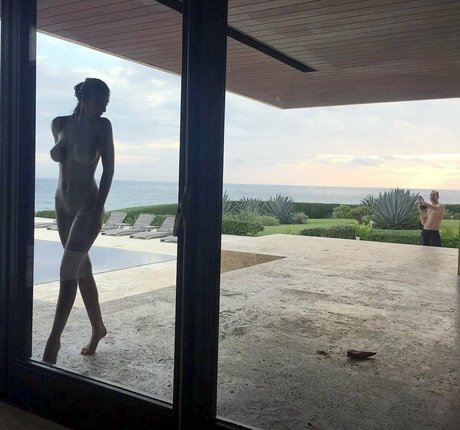 vollbusige brünette onlyfans hübsche sex foto