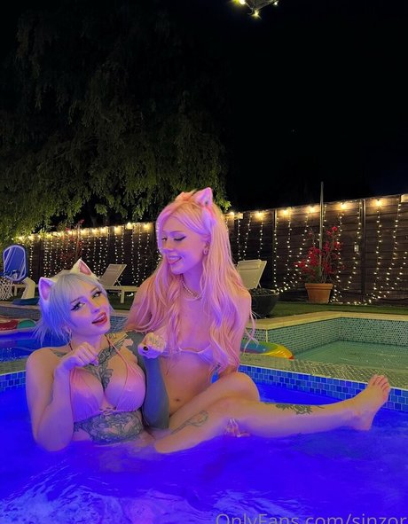 dünne blonde onlyfans top galerien