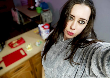 mollige emo-onlyfans schöne top bilder