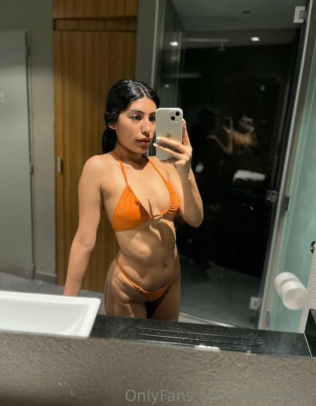 maskenbildnerin onlyfans exklusive schöne galerie