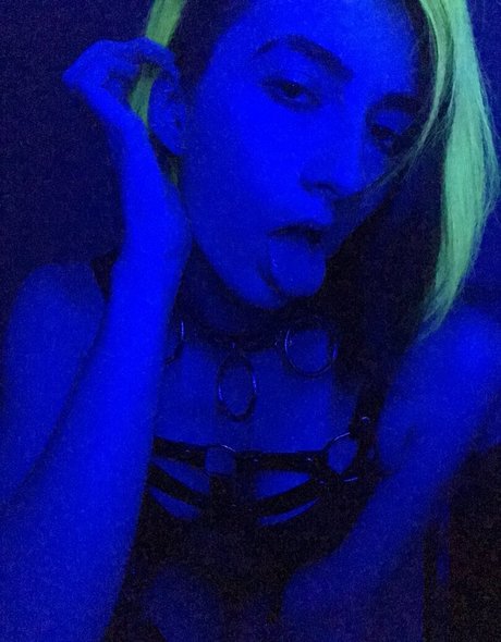 deviouslilwolf model nackt galerien