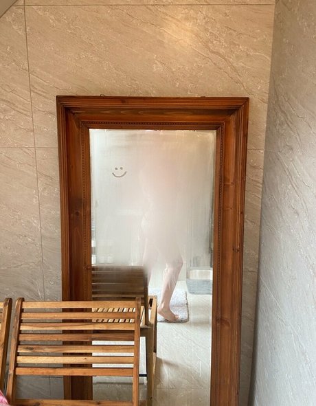 französische anal-onlyfans hübsche kunst galerie