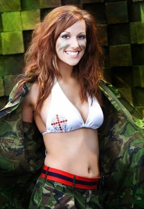 Katrina Hodge top erwachsene foto