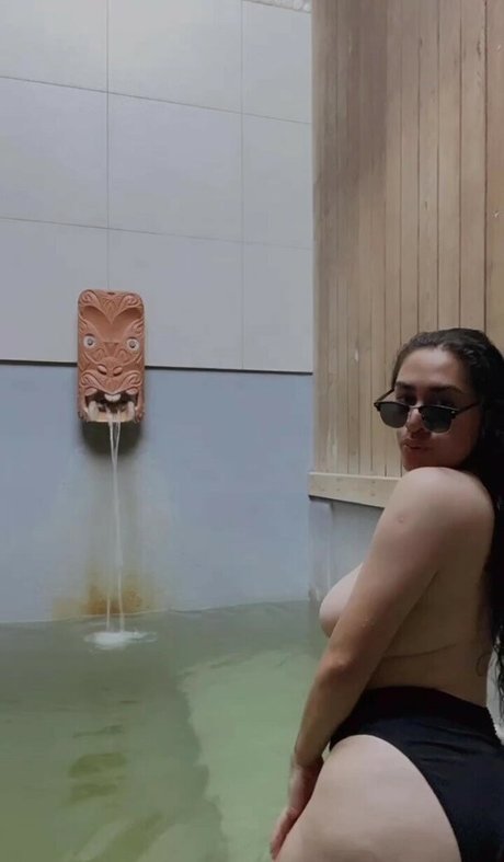 Hinemaori erotische nackte fotos