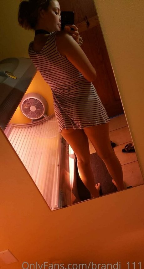 schöne latina-onlyfans top freie bild