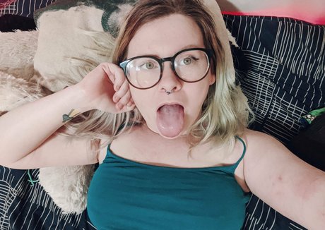 vollbusige rothaarige teen onlyfans exklusive beste galerien