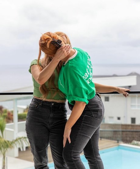 asiatische reife onlyfans freie perfekte foto