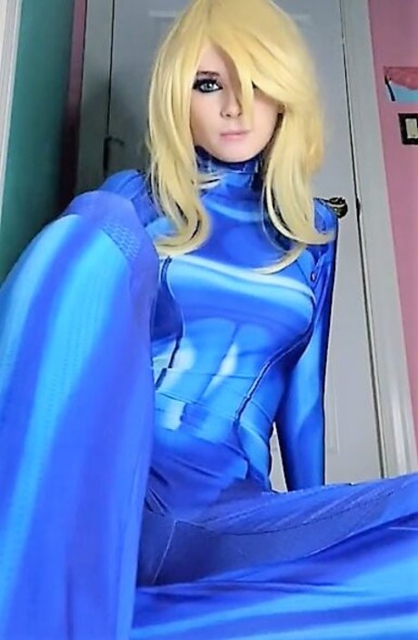 vollbusige rothaarige teen onlyfans exklusive erotische bilder