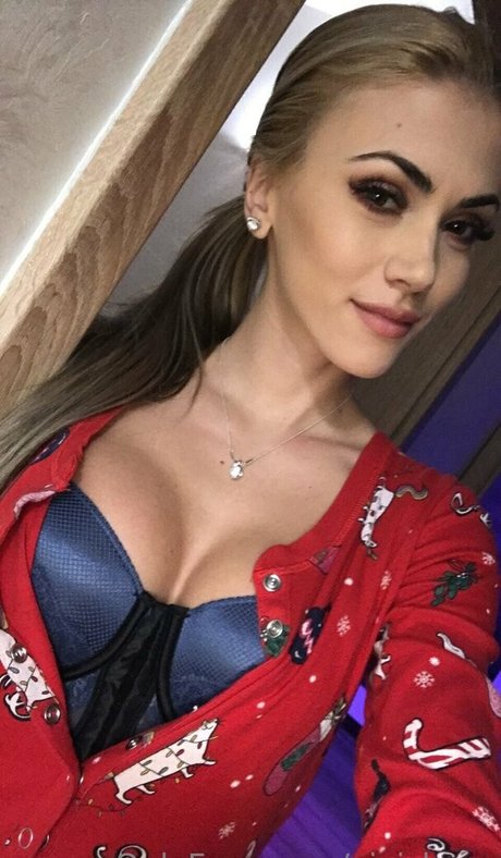 Vivianishere top freie galerie