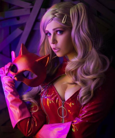 FaidEyren schauspielerin schöne galerie