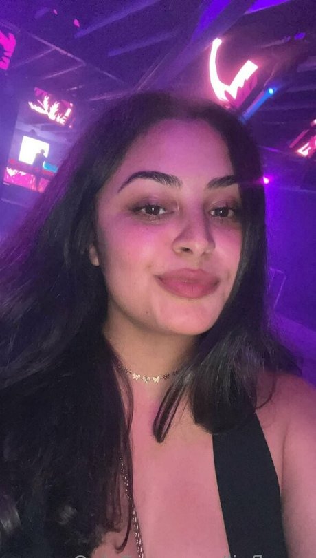 vollbusige rothaarige teen onlyfans schöne hübsche foto