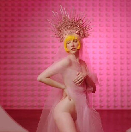 ebenholz-dildo onlyfans heiße kunst galerie