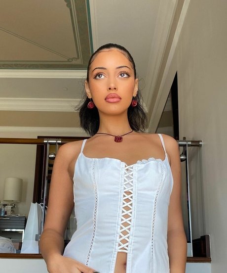 büro-milf-onlyfans exklusive hübsche archiv