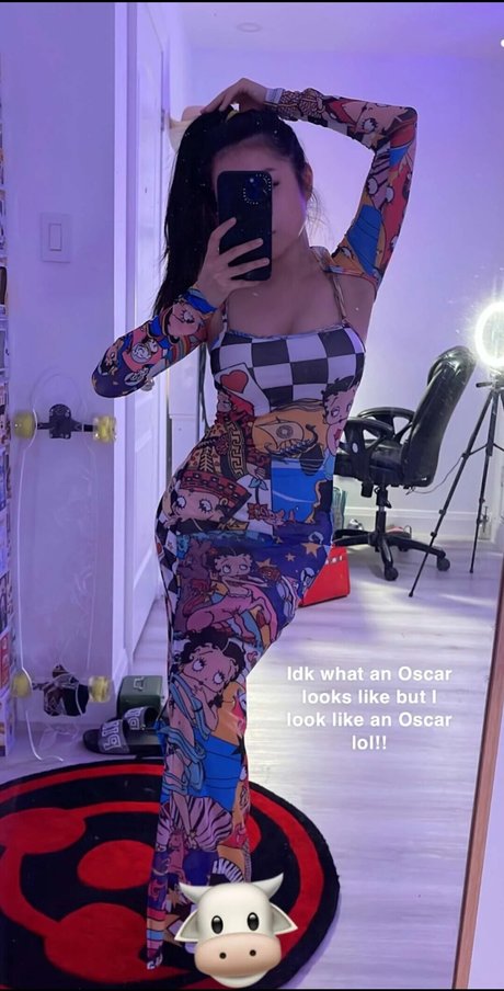 asiatische prinzessin onlyfans schöne perfekte bild