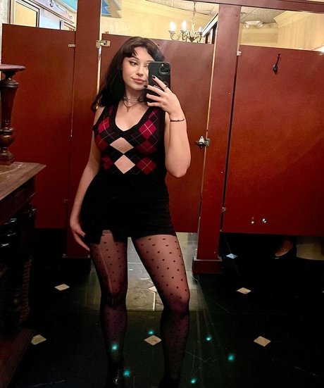 dreier asiatische onlyfans nacktheit sex fotos