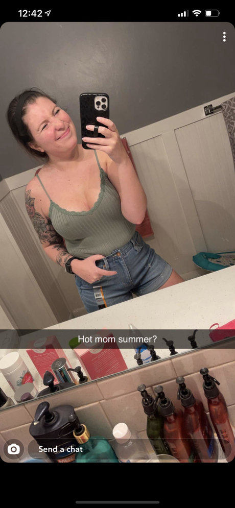 Oakley Marie nacktheit exklusive bild