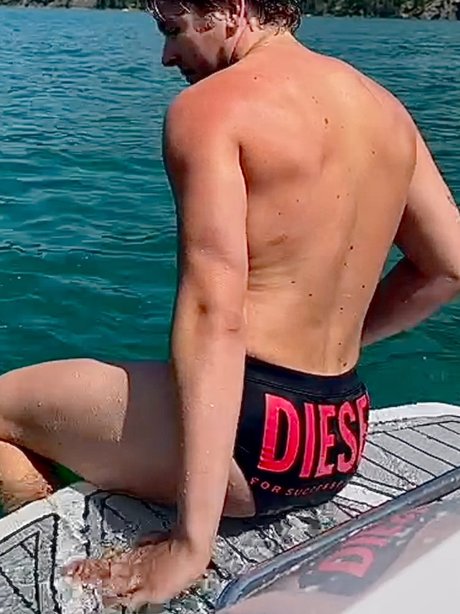 kurvige milf-onlyfans kunst schöne bild