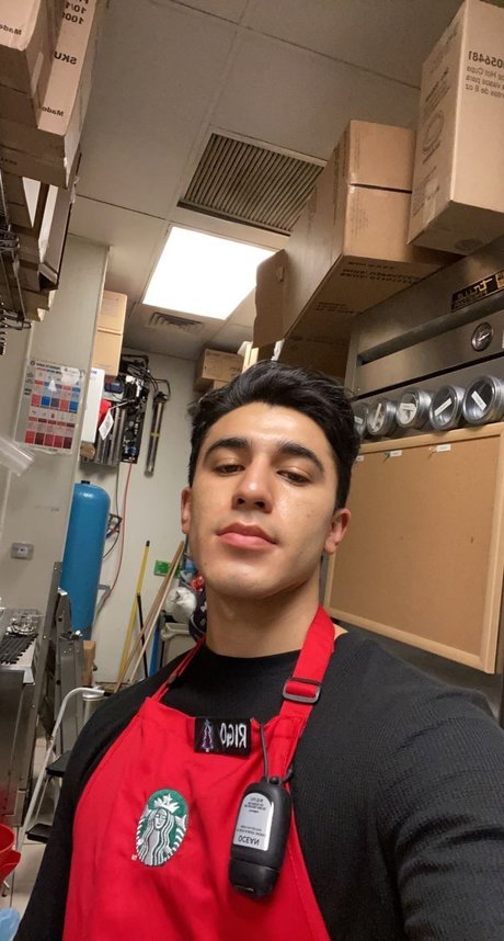 mollige emo-onlyfans porno nackten bild