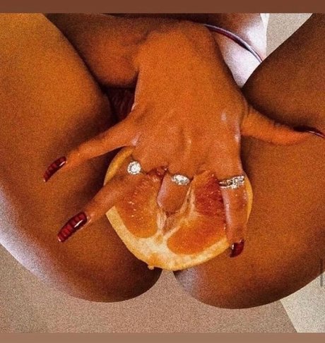 OuttaTheOrdinary_ kunst xxx galerie