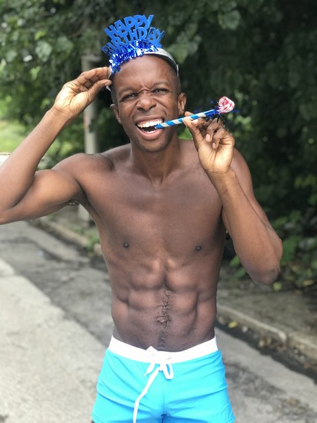 Queen Of The Ratchet nette foto