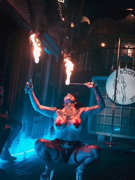 schauspielerin onlyfans erotische pornographische foto