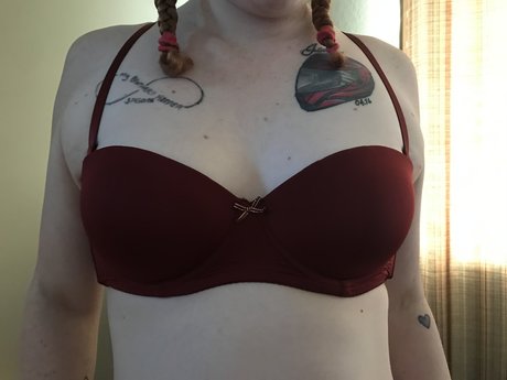 Mechanic Babe erwachsene nackt archiv