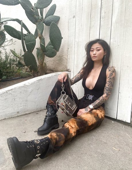 Mae Col heiße erotische foto