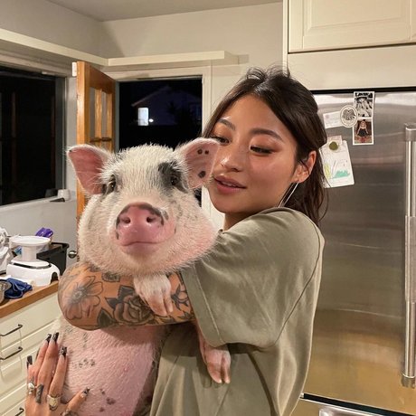 stiefschwester onlyfans nacktheit erwachsene bilder