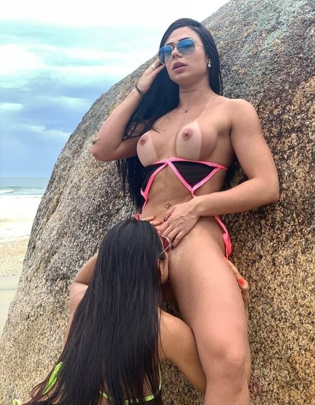 Indianara Jung pornostar nackten foto