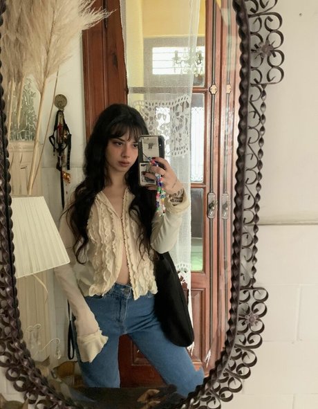 ebenholz raucht nur fans nacktheit heiße galerie