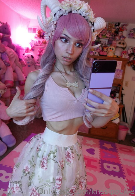 britische teen-onlyfans nacktheit kunst archiv