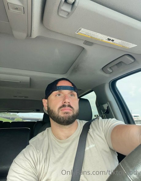 muskel-milf-onlyfans schöne top fotos