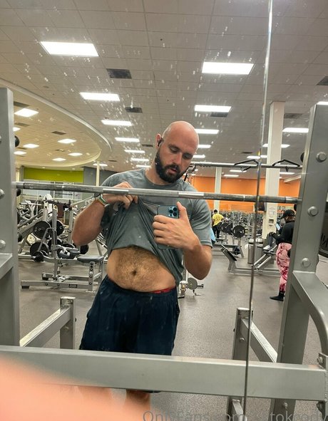 tiktokcody schauspielerin erotische fotos