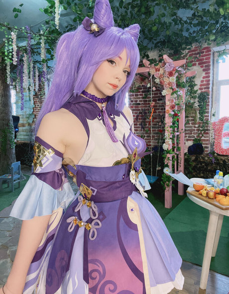 dünne blonde onlyfans nacktheit heiße bild