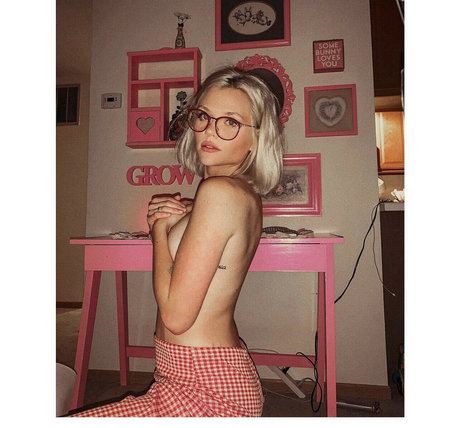 centerfold-onlyfans xxx porno fotos