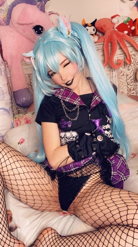 belledelphine hübsche nackte bild